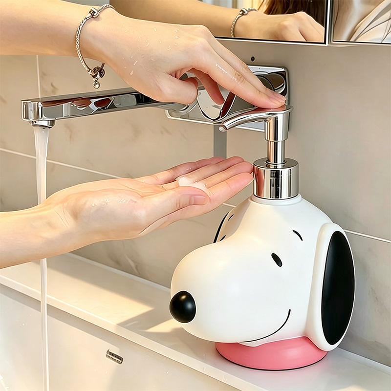 زجاجة موزع صابون كاواي كرتونية - مراجعة Home Goods Bathroom Decor وسعره